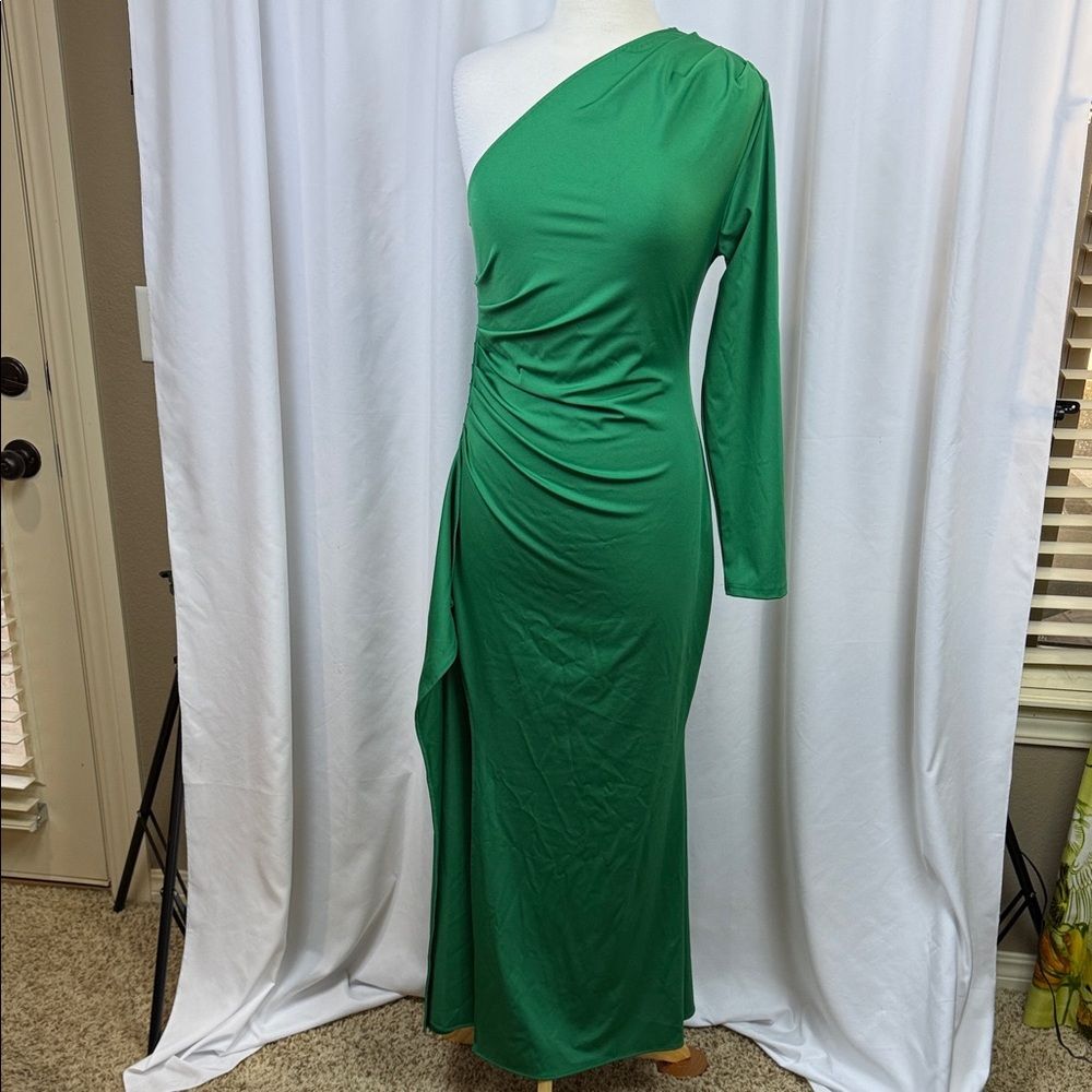 Elegant Green One-Shoulder Dress, Large
